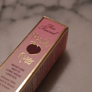 ❗️SALE❗️TOO FACED Peach Kiss Moisture Matte